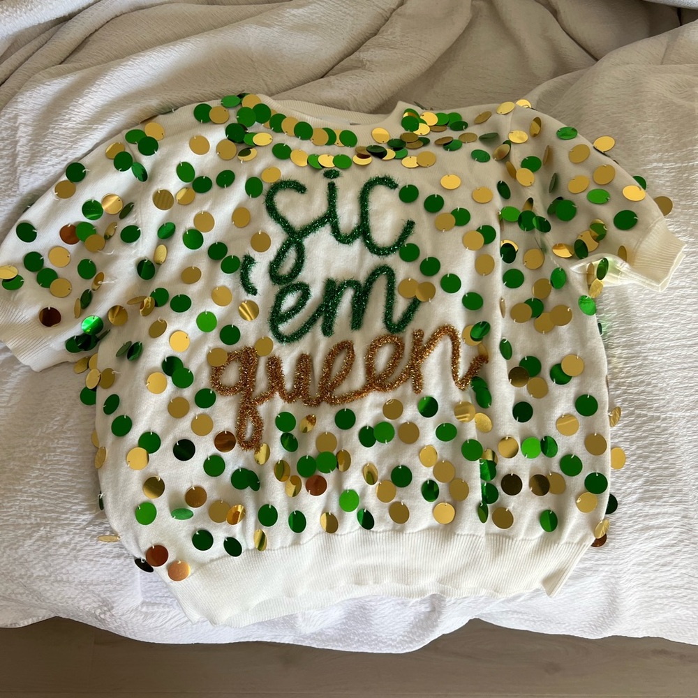 Queen of Sparkles Baylor top